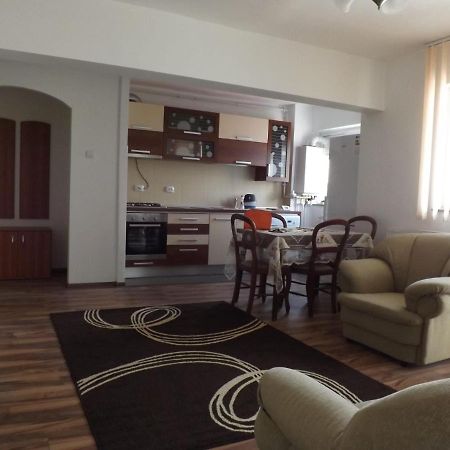 Mountain View Apartment คุมปูลุง ภายนอก รูปภาพ