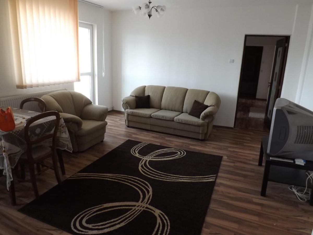 Mountain View Apartment คุมปูลุง ภายนอก รูปภาพ